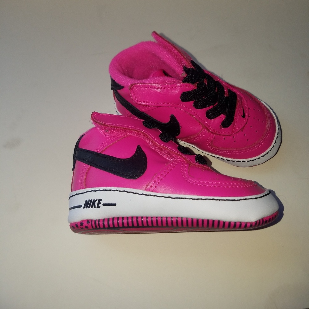 EUC-NIKE AIR FORCE 1 CRIB SHOE SZ1